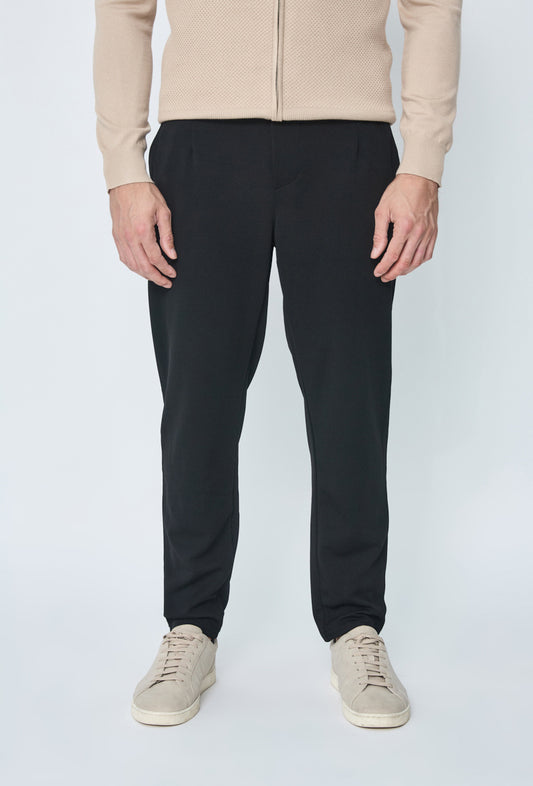 The Antwerp Tapered - Black